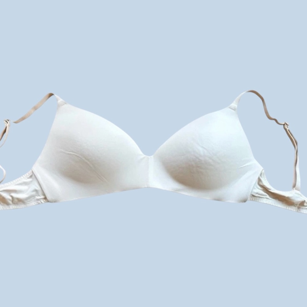 PINK Victoria's Secret Smooth T-Shirt Bra in Ivory